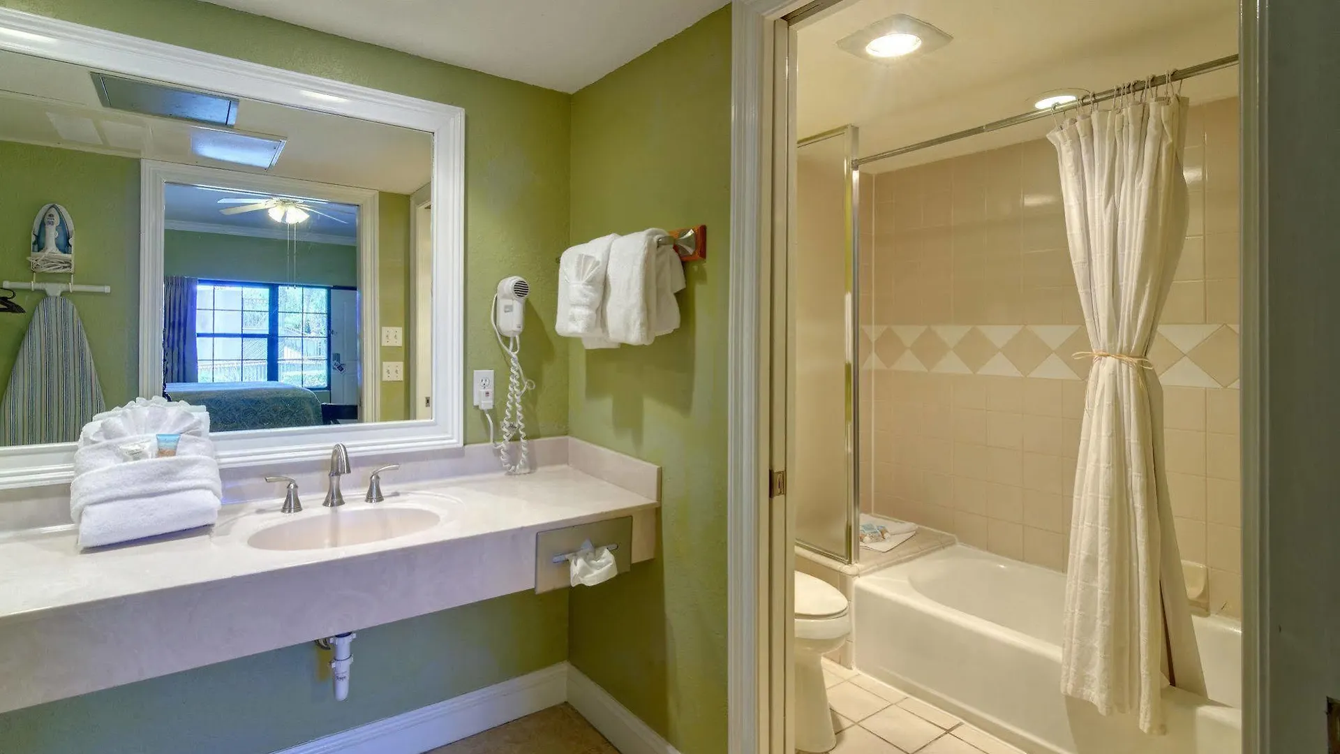Beachside Inn Destin 3*,  United States